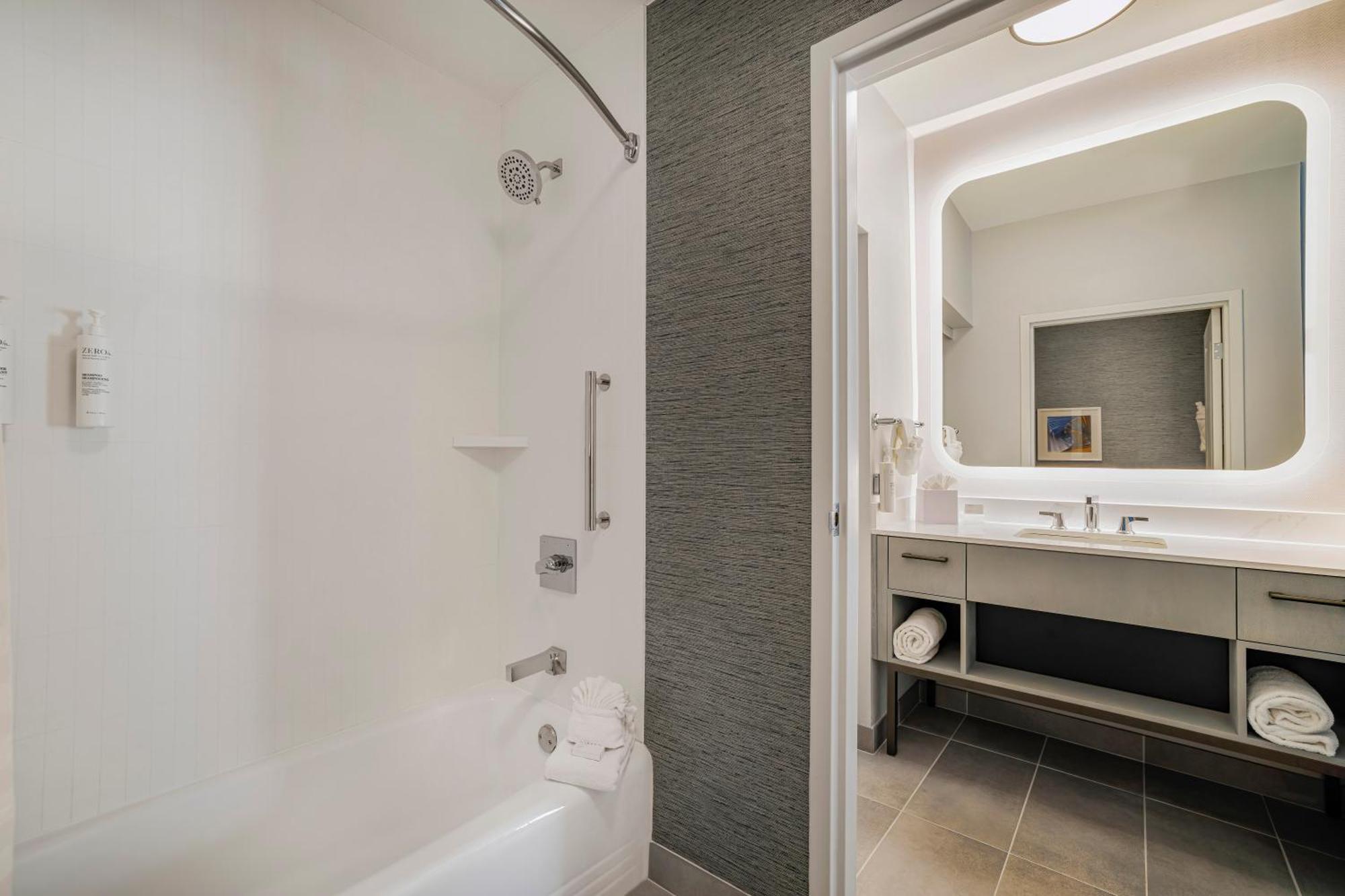 Hotel Homewood By Hilton Plano-richardson Plano